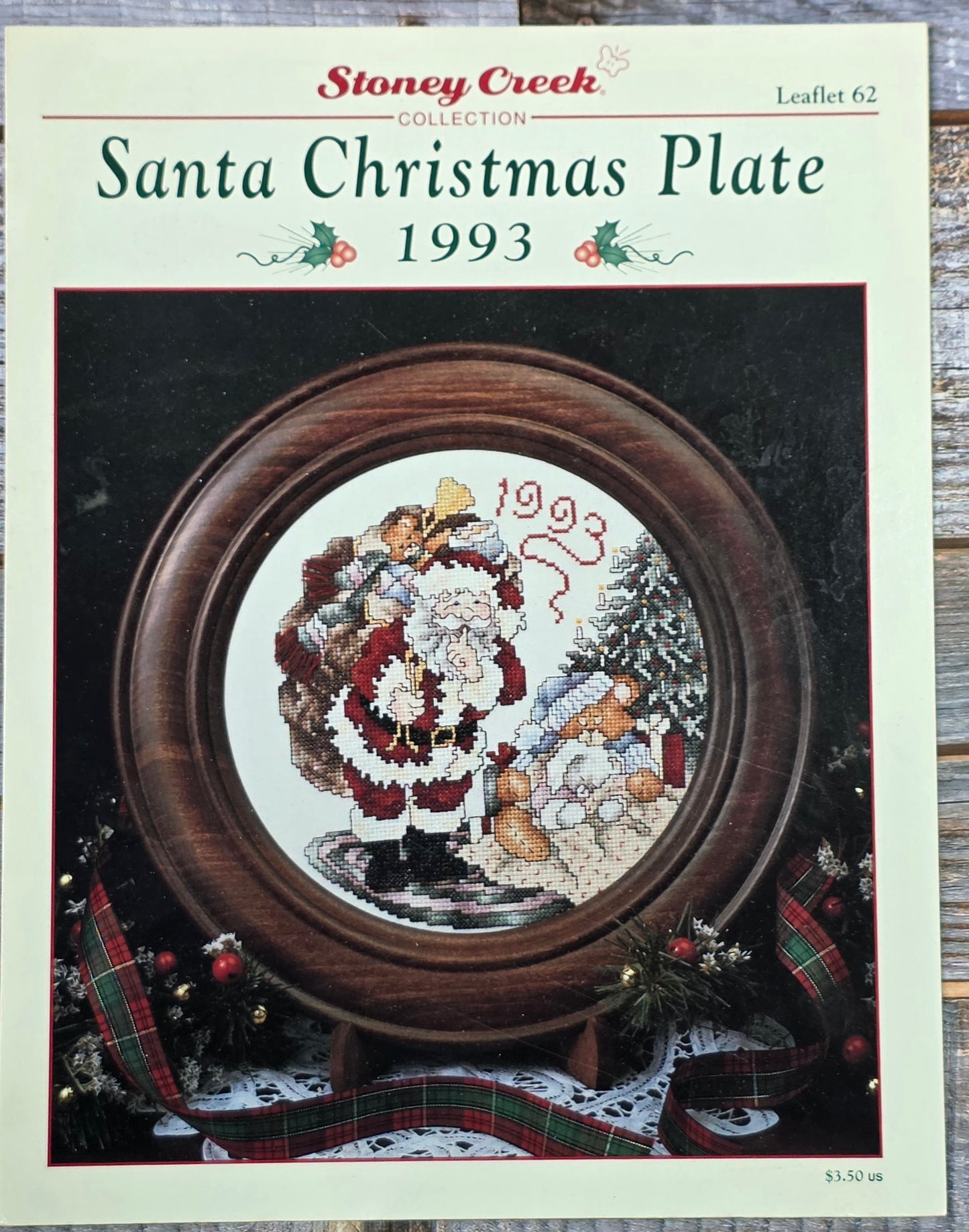 Stoney Creek Collection: Santa Christmas Plate 1993 Leaflet 62 Pattern