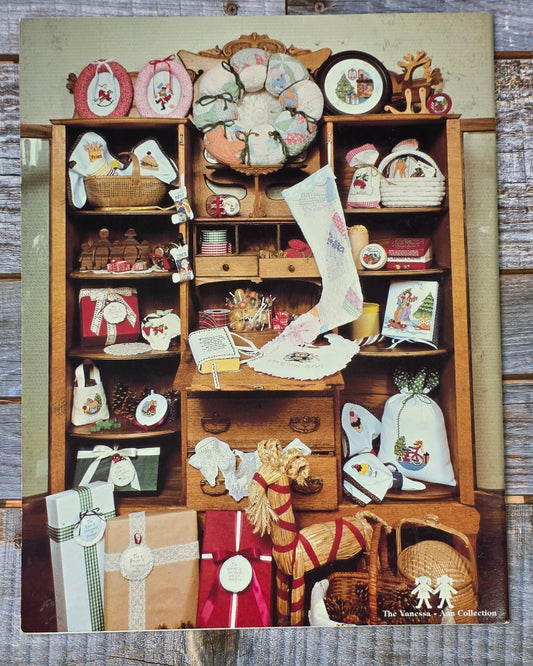 Vanessa Ann Collections: Christmas Pie with Cross Stitch Pattern