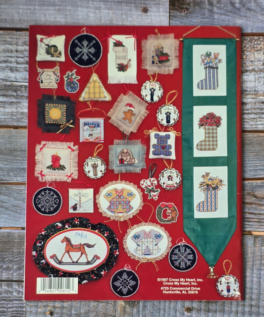 Cross My Heart: Christmas in Stitches CSB151 Pattern