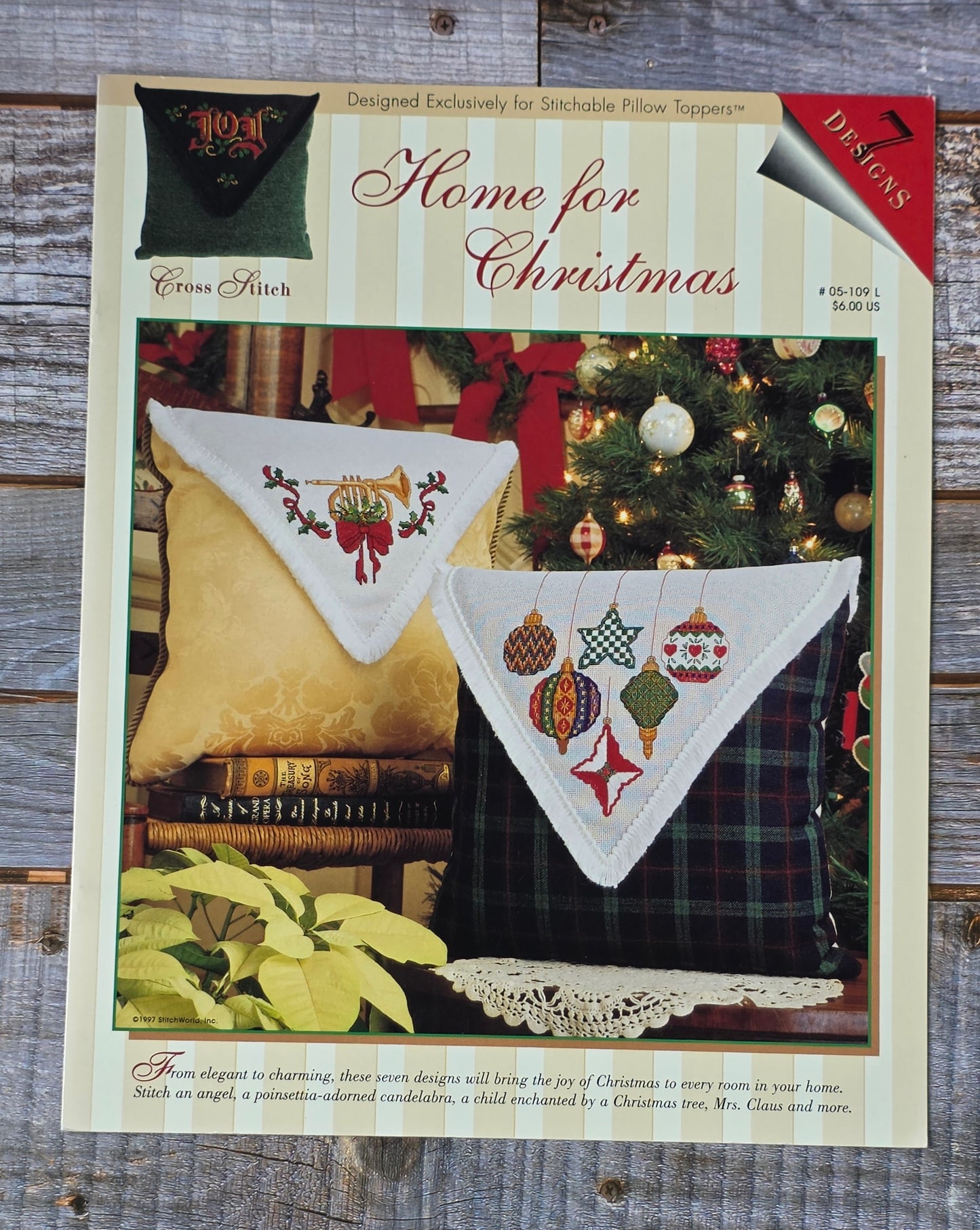 StitchWorld Stitchable Pillow Toppers: Home for Christmas Pattern