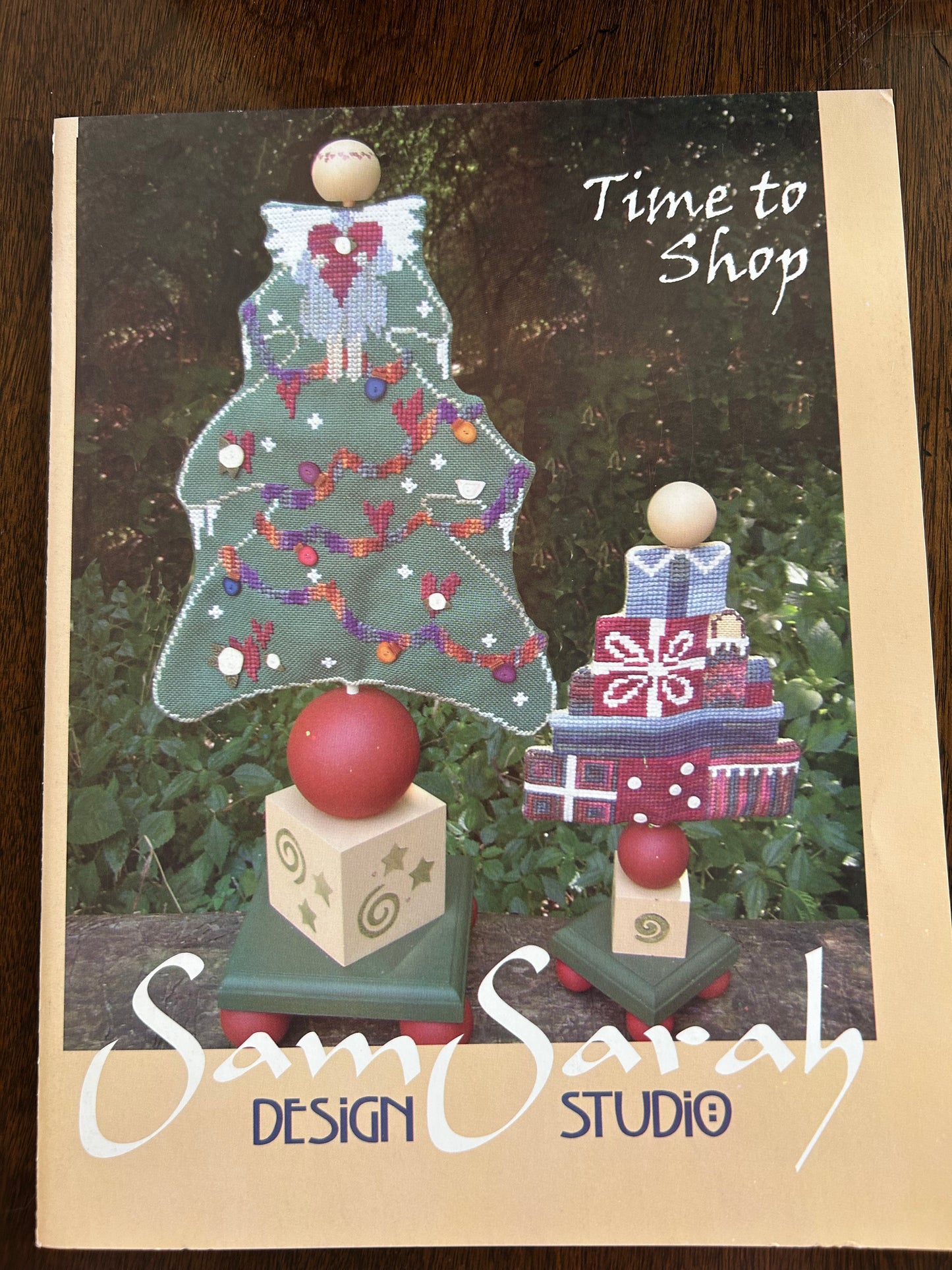 Sam Sarah Design Studio: Time to Shop Pattern #8955