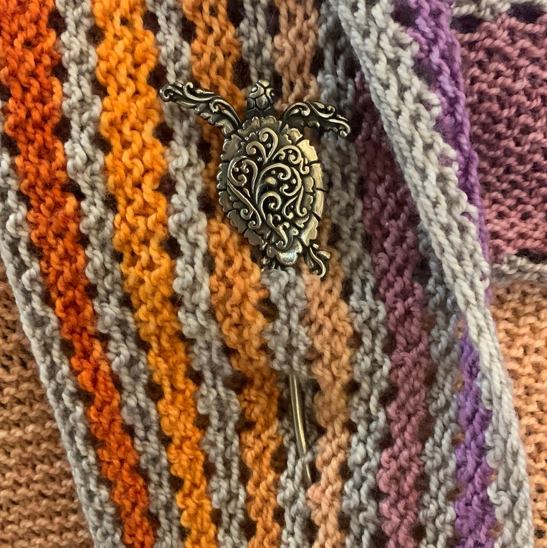 Jul Designs - Shawl pins