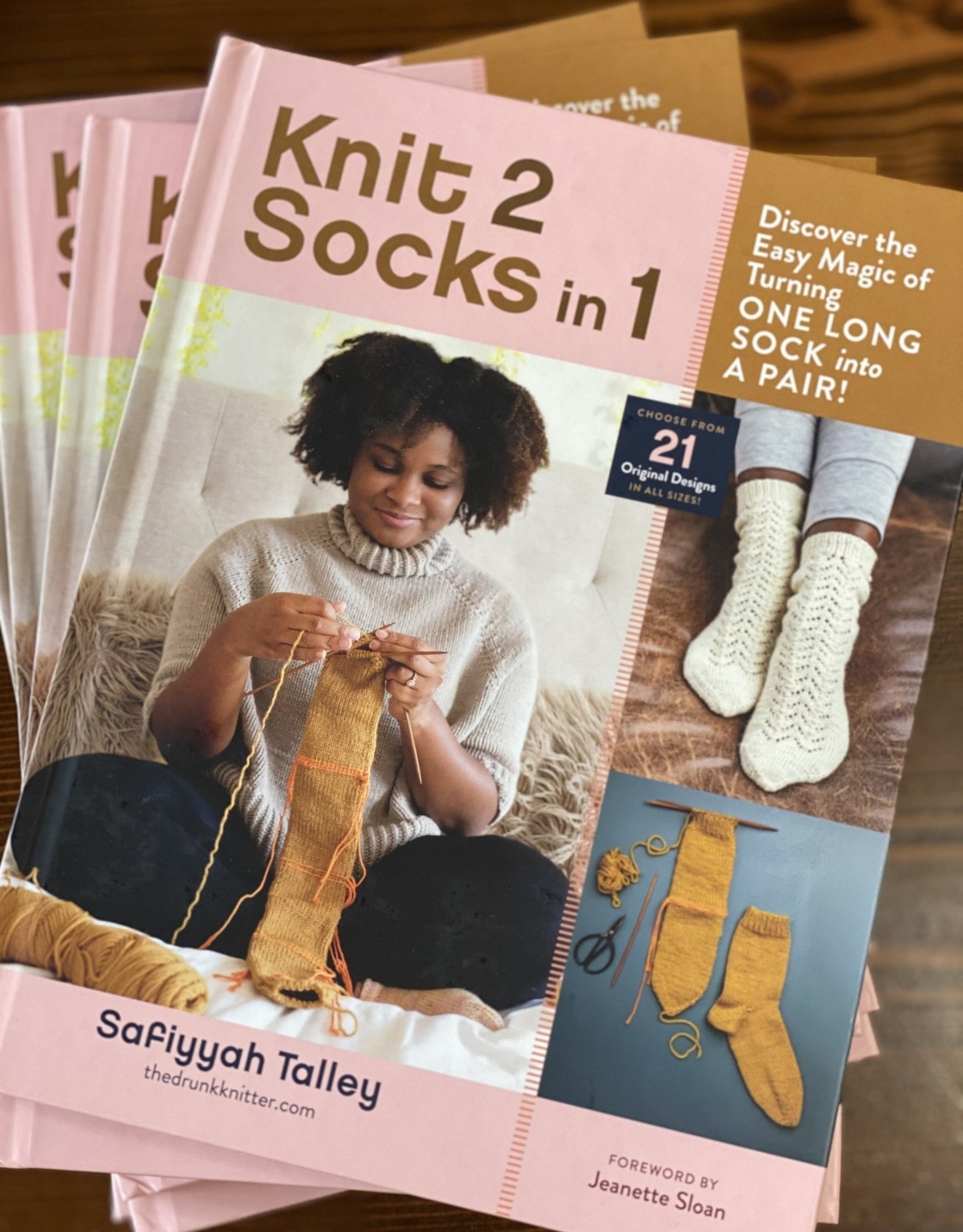 Knit 2 Socks in 1