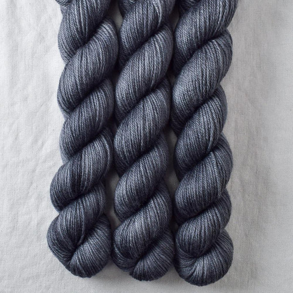 Miss Babs - Yowza Mini