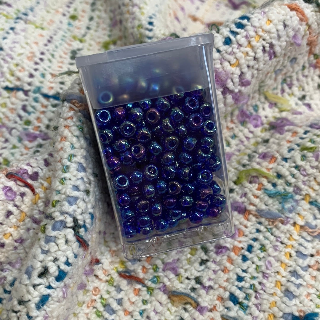 Hiya Hiya Box of Round Beads