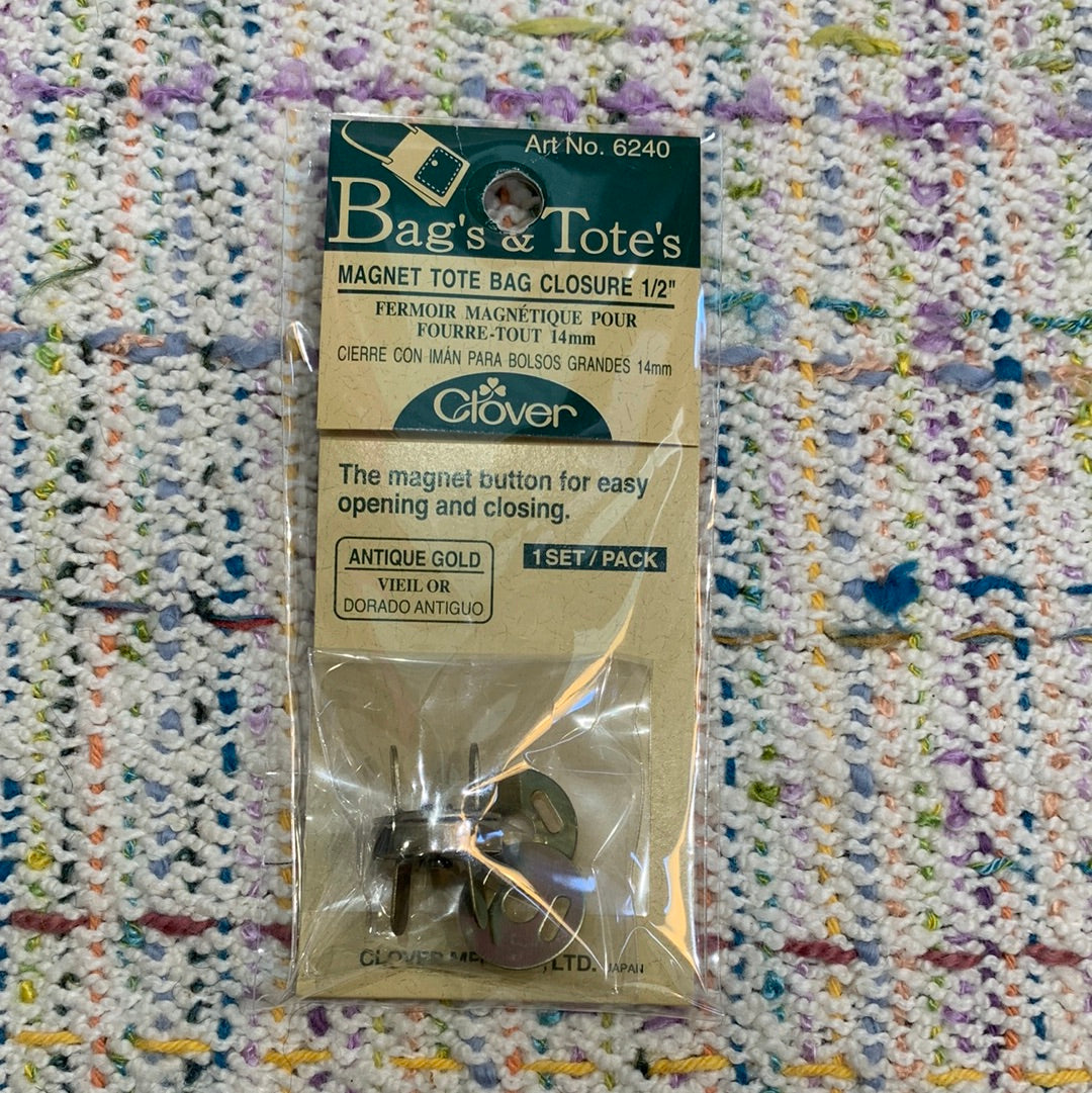 Clover - Magnetic Tote Bag Closure