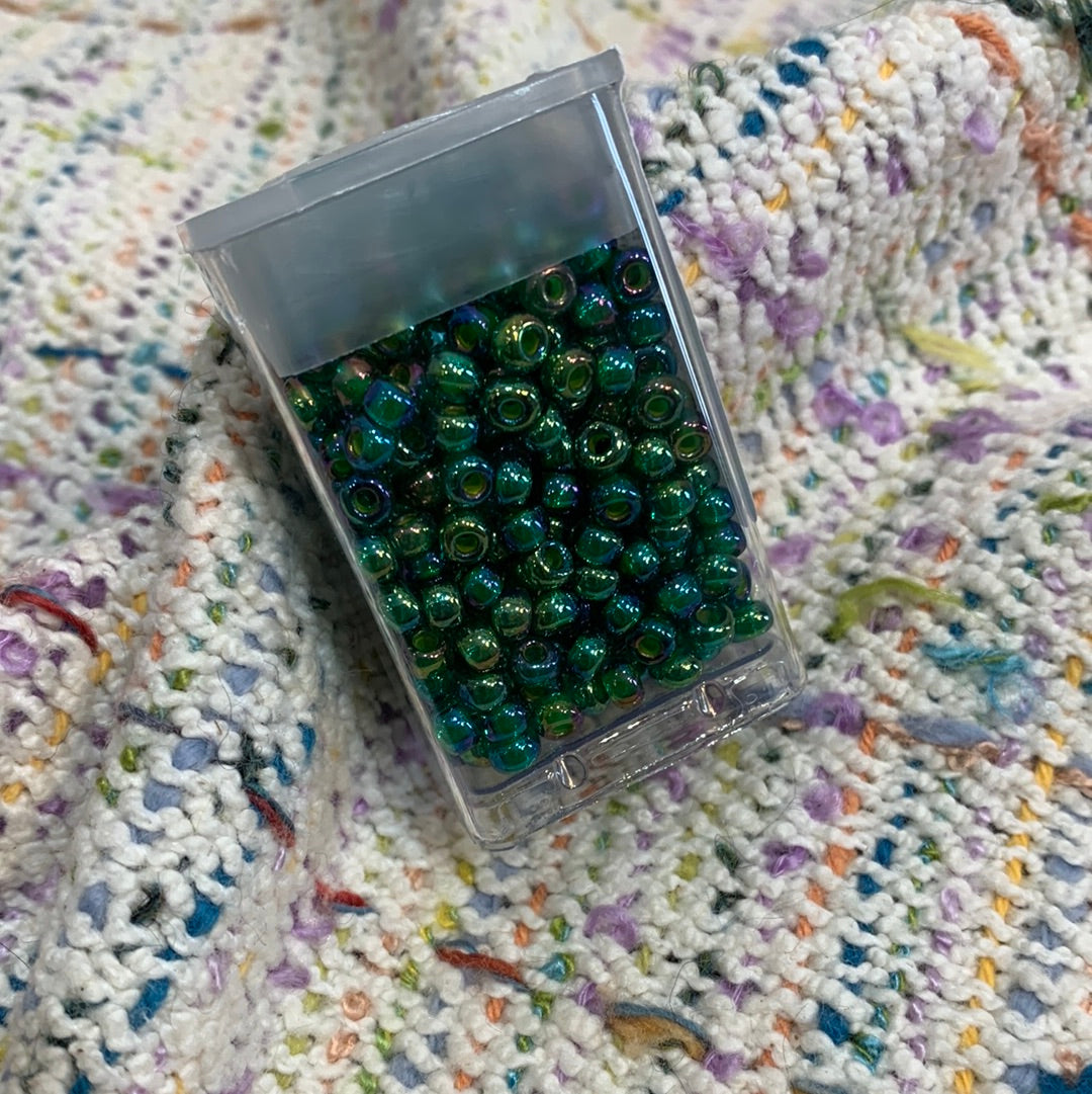 Hiya Hiya Box of Round Beads