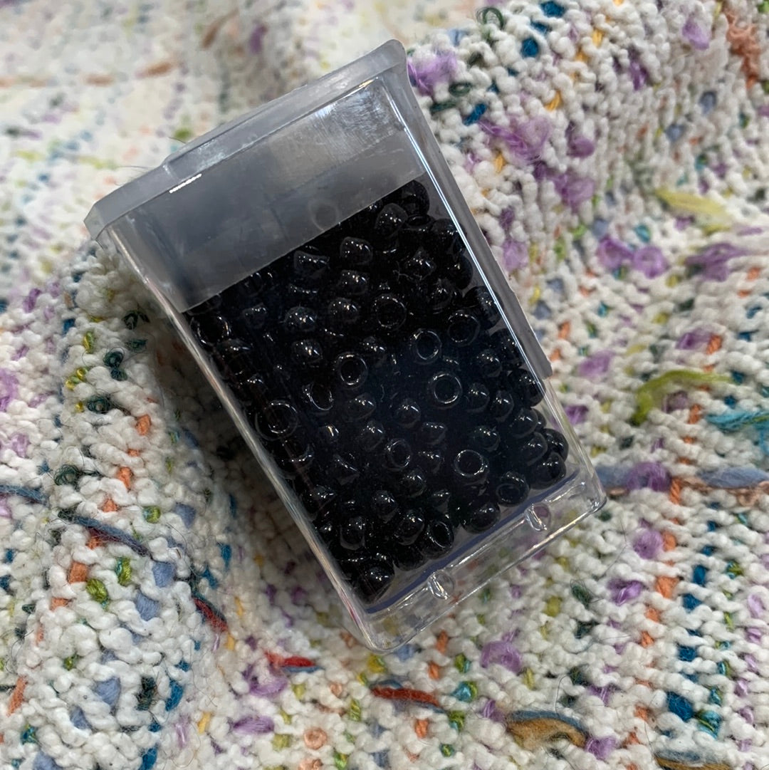 Hiya Hiya Box of Round Beads