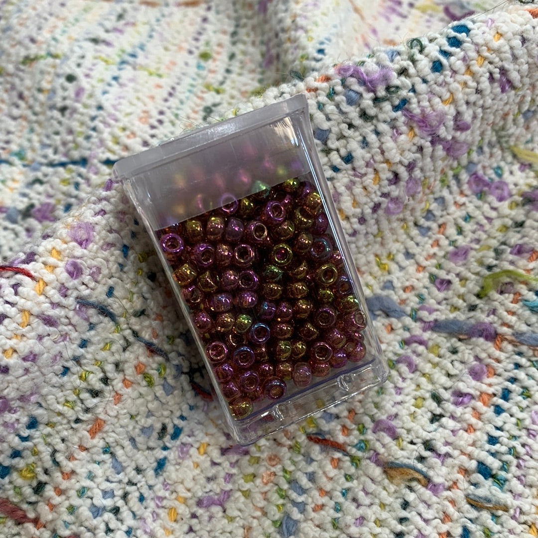 Hiya Hiya Box of Round Beads