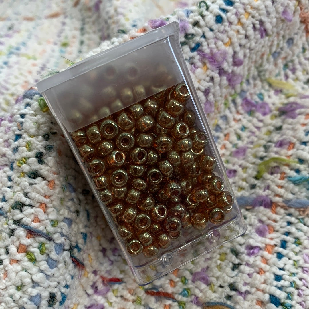 Hiya Hiya Box of Round Beads