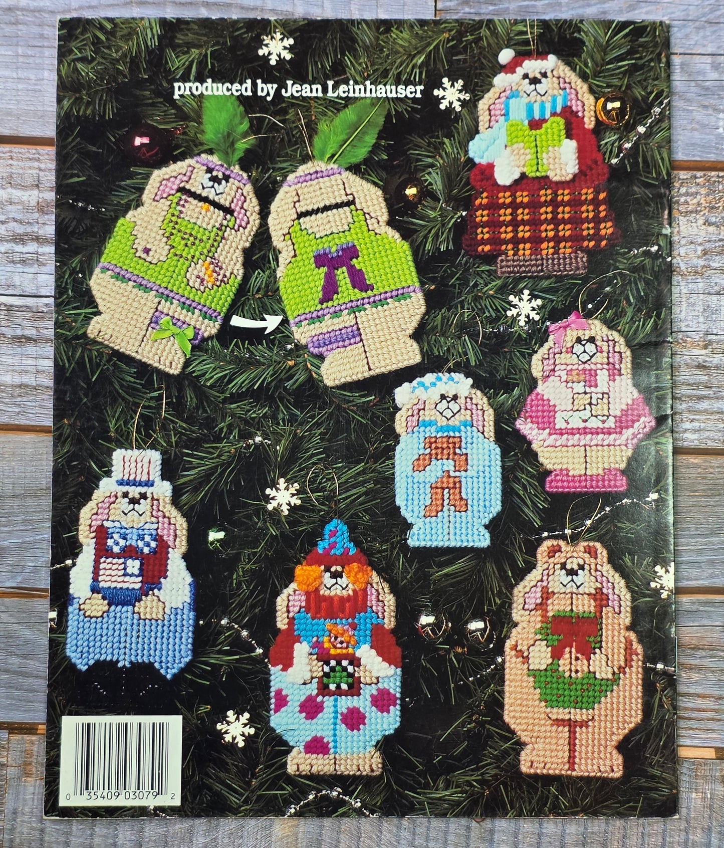 American School of Needlework: Plastic Canvas Bunny Ornaments Pattern #3079