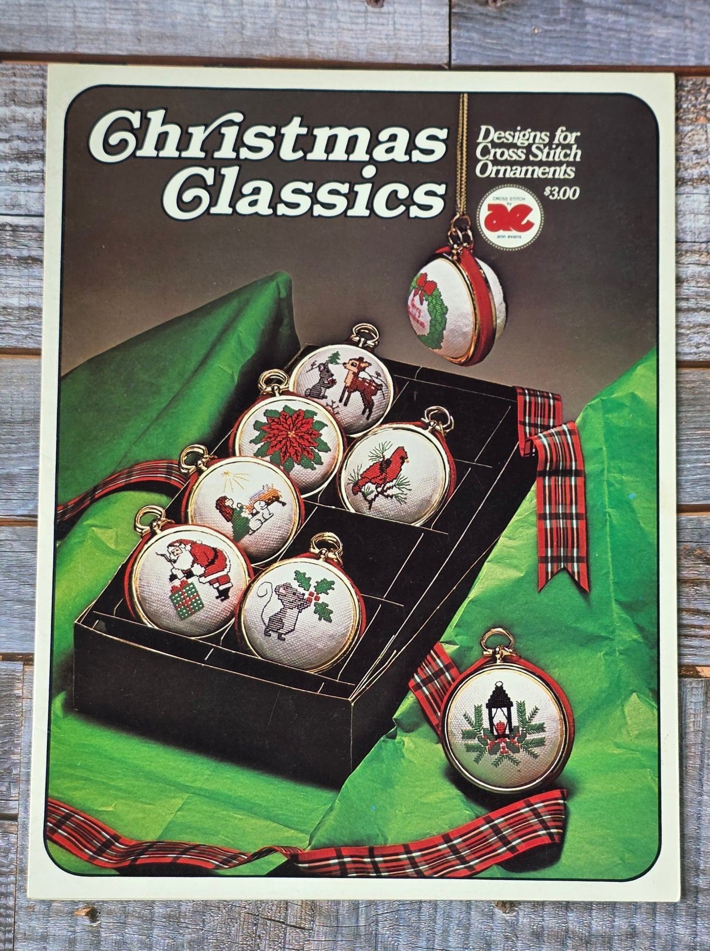 Cross Stitch by Ann Evans: Christmas Classics Pattern