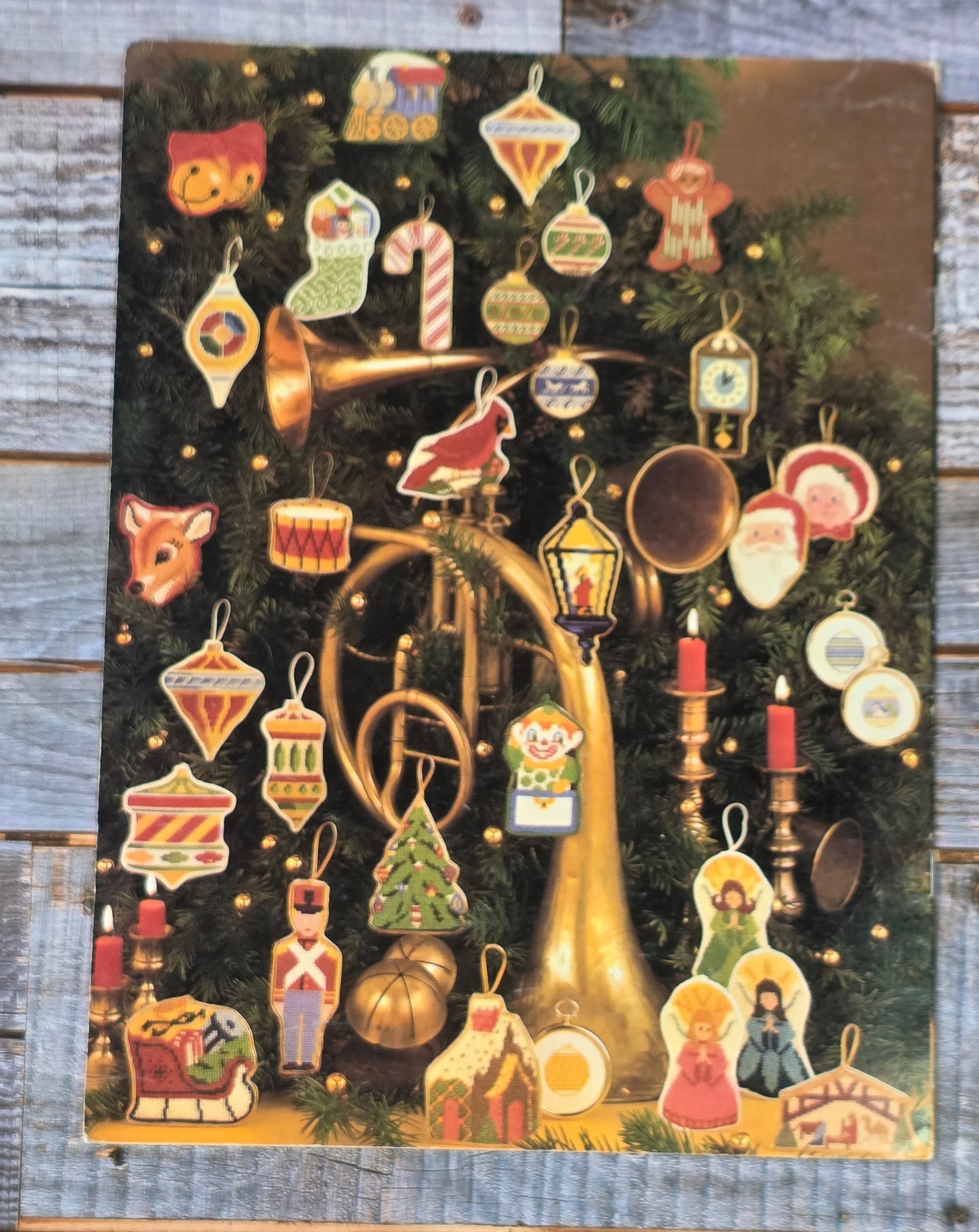 Leisure Arts: Christmas Ornaments Leaflet 180 Pattern