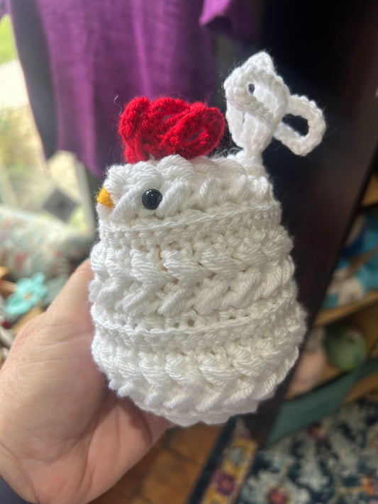 Nee Nee's Knot Shop - Crocheted Chicken