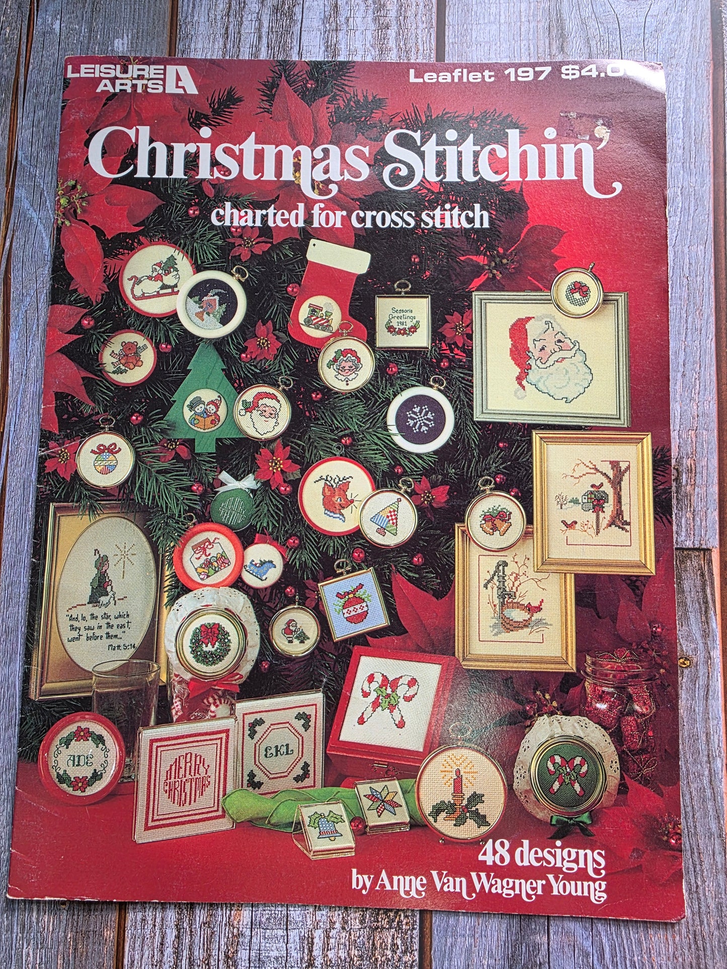 Leisure Arts: Christmas Stitchin' Pattern Leaflet 197
