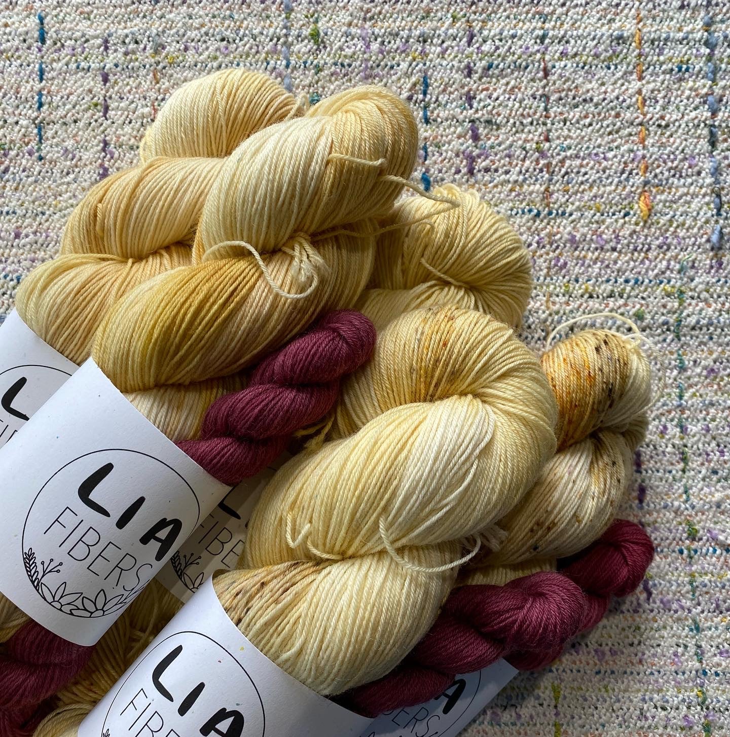A Night at the Barter - VA Blue Ridge Yarn Crawl 2022 – ALikelyYarn